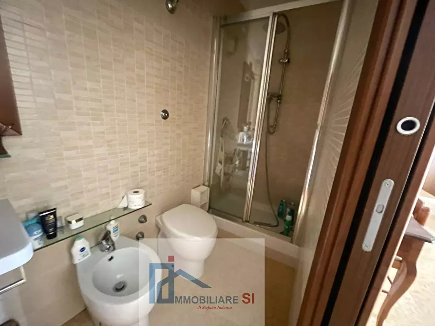 Immagine 17 di Casa semindipendente in vendita  in Via Mattaleoni a Vitulano