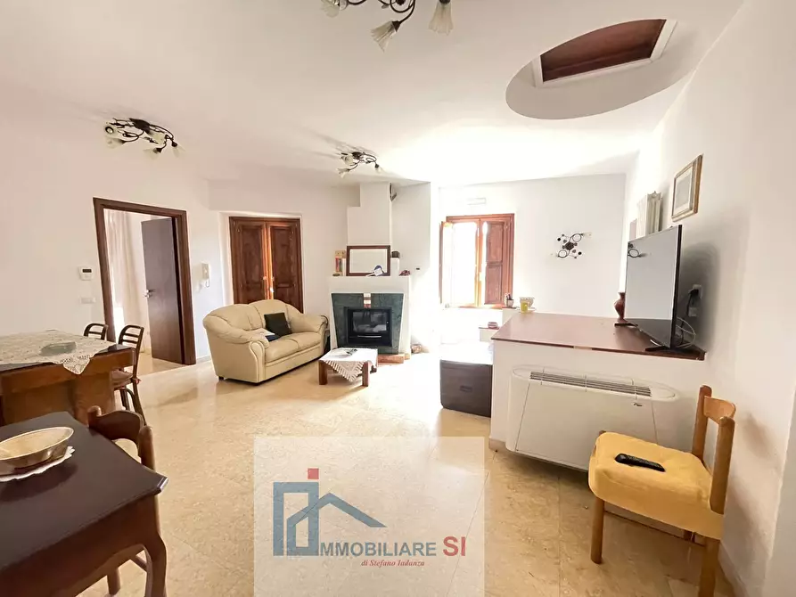 Immagine 8 di Casa semindipendente in vendita  in Via Mattaleoni a Vitulano