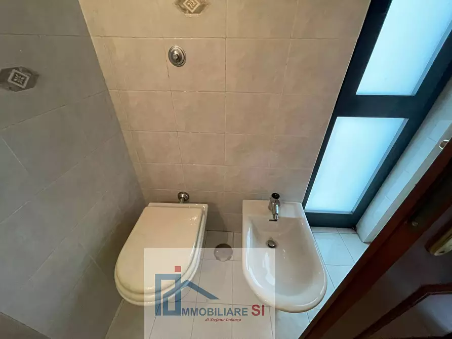 Immagine 15 di Appartamento in vendita  in Piazza Vittoria Colonna a Benevento