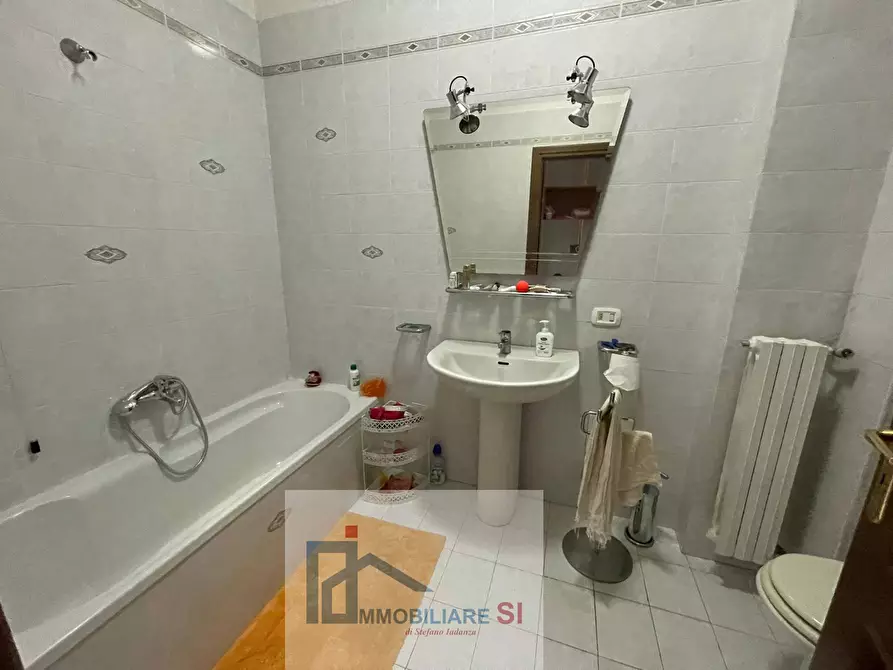 Immagine 11 di Appartamento in vendita  in Piazza Vittoria Colonna a Benevento