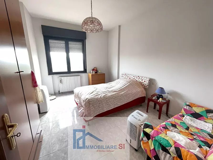 Immagine 10 di Appartamento in vendita  in Piazza Vittoria Colonna a Benevento