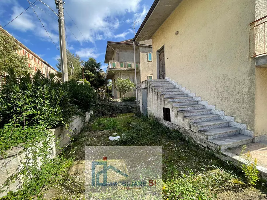 Immagine 10 di Casa indipendente in vendita  in Via Municipio a Sant'angelo A Cupolo