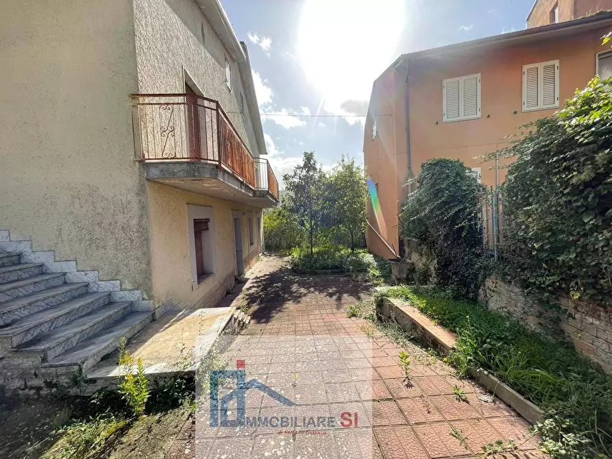 Immagine 4 di Casa indipendente in vendita  in Via Municipio a Sant'angelo A Cupolo