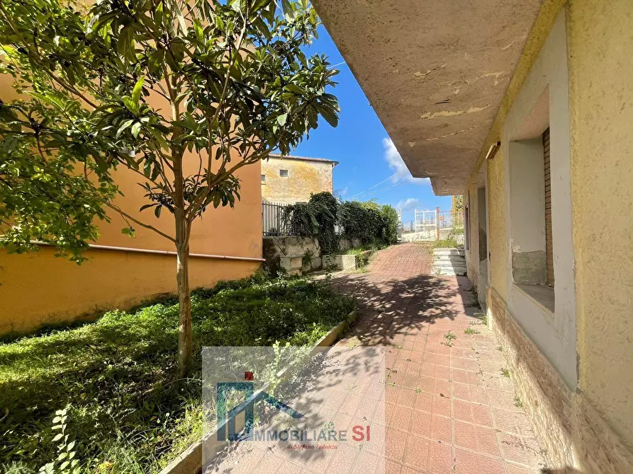 Immagine 9 di Casa indipendente in vendita  in Via Municipio a Sant'angelo A Cupolo