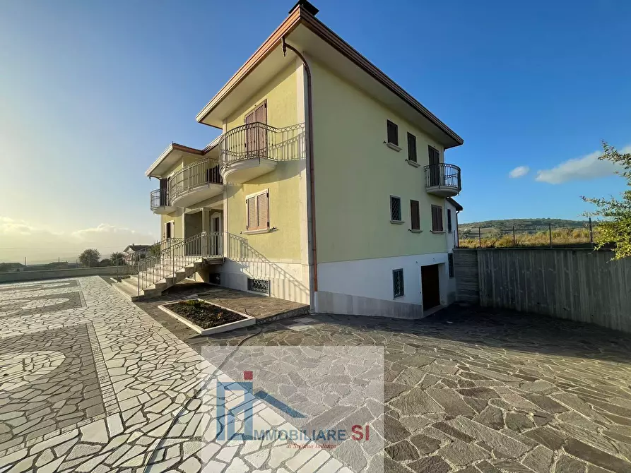 Immagine 4 di Casa semindipendente in vendita  in Contrada Saglieta a Benevento