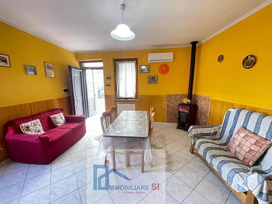 Immagine 31 di Casa semindipendente in vendita  in Via Capovitulano a Vitulano