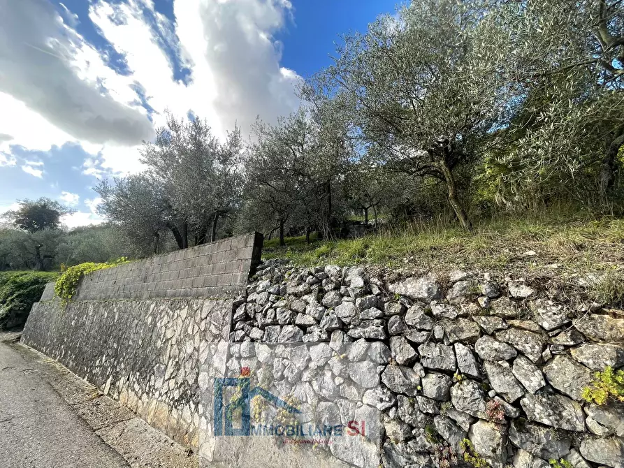 Immagine 50 di Casa semindipendente in vendita  in Via Capovitulano a Vitulano