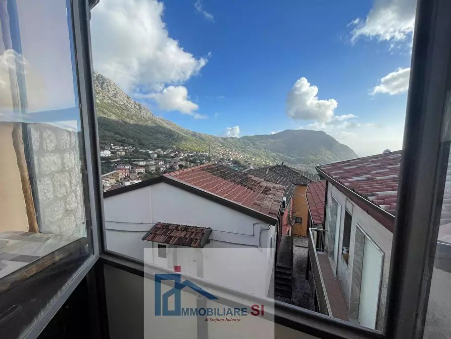 Immagine 16 di Casa semindipendente in vendita  in Via Capovitulano a Vitulano