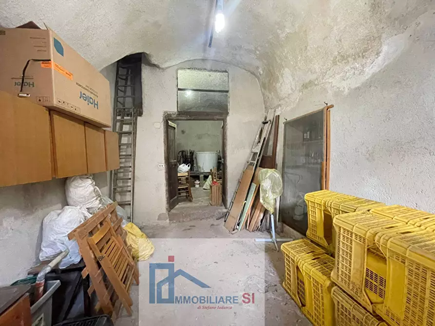 Immagine 38 di Casa semindipendente in vendita  in Via Capovitulano a Vitulano