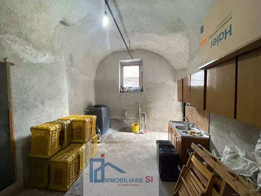 Immagine 41 di Casa semindipendente in vendita  in Via Capovitulano a Vitulano