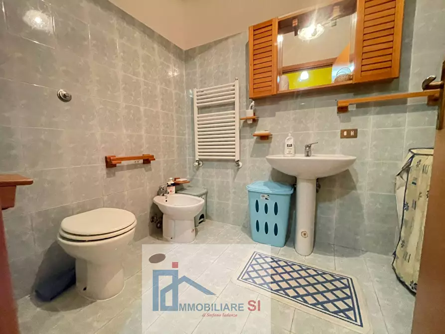 Immagine 21 di Casa semindipendente in vendita  in Via Capovitulano a Vitulano