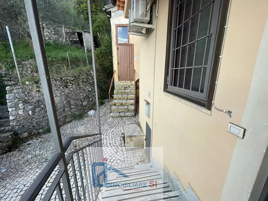 Immagine 8 di Casa semindipendente in vendita  in Via Capovitulano a Vitulano