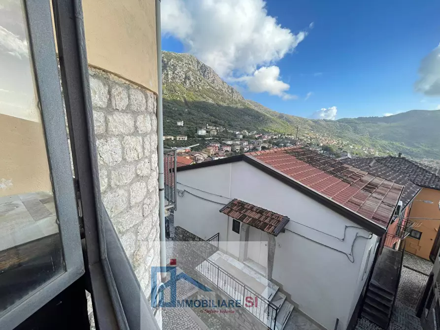 Immagine 17 di Casa semindipendente in vendita  in Via Capovitulano a Vitulano