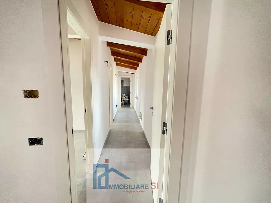 Immagine 10 di Appartamento in affitto  in Via Bartolomeo Camerario a Benevento