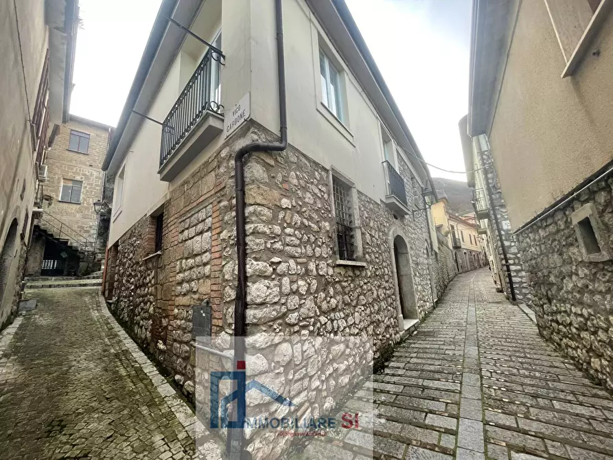 Immagine 21 di Casa semindipendente in vendita  in Via Roma a Cautano