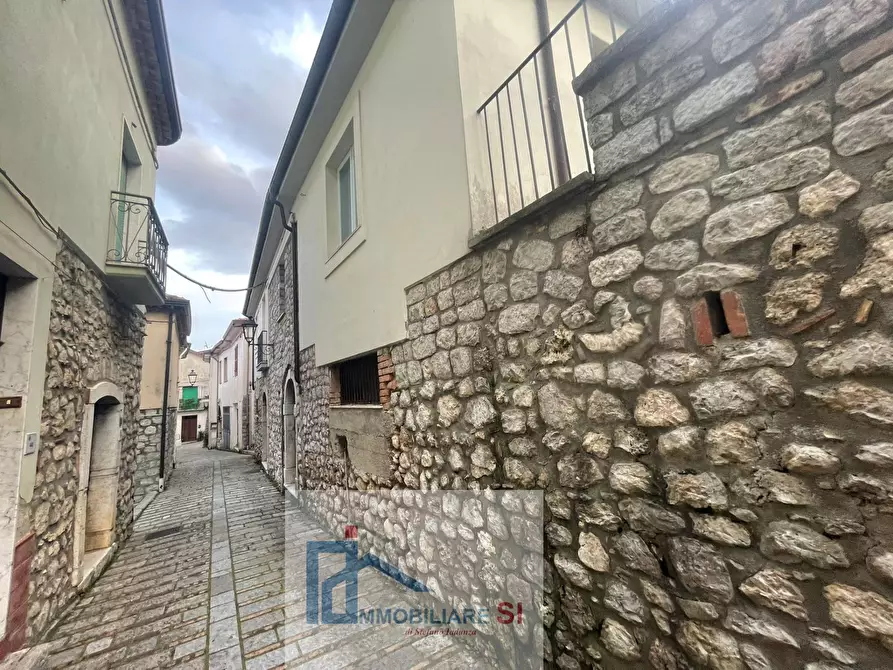 Immagine 23 di Casa semindipendente in vendita  in Via Roma a Cautano