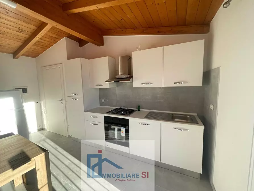 Immagine 10 di Appartamento in affitto  in Via Bartolomeo Camerario a Benevento