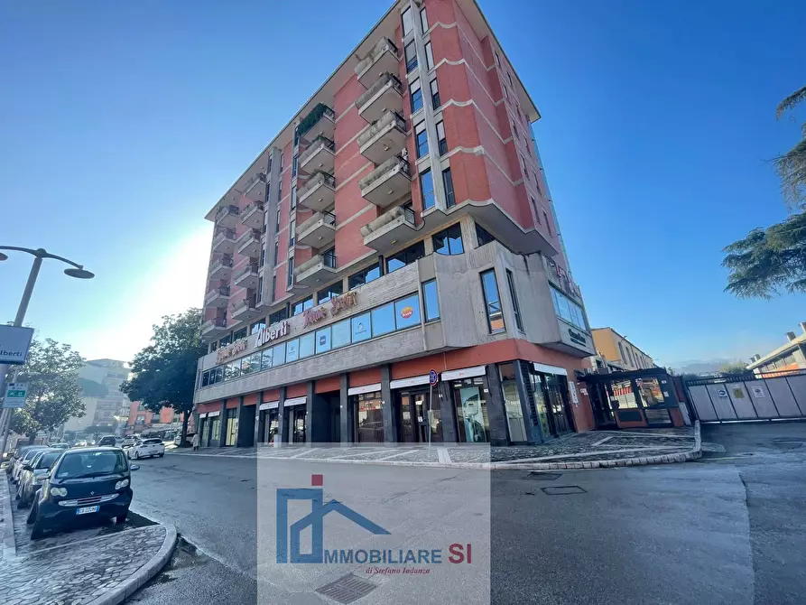 Immagine 23 di Appartamento in vendita  in Piazza Vittoria Colonna a Benevento
