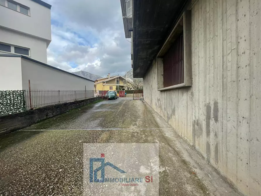 Immagine 9 di Magazzino in vendita  in Via Crocevia Sala a Foglianise