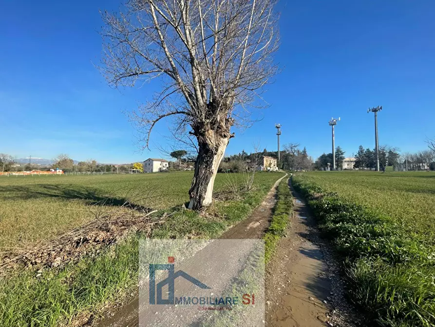 Immagine 15 di Terreno residenziale in vendita  in Via Mura Della Caccia a Benevento