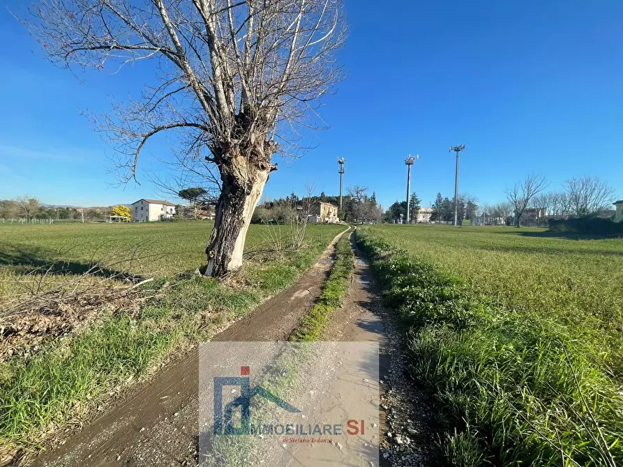 Immagine 16 di Terreno residenziale in vendita  in Via Mura Della Caccia a Benevento