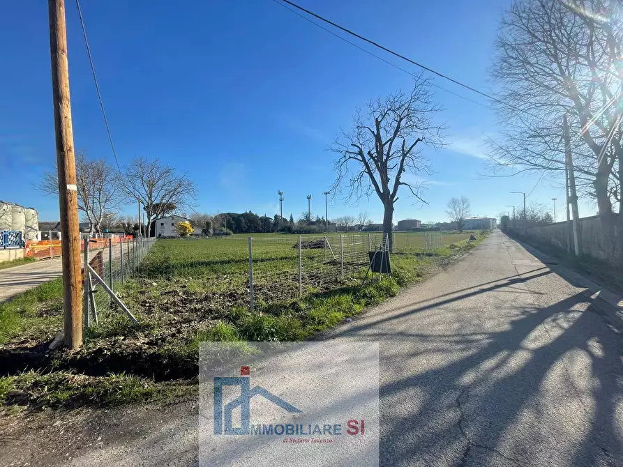 Immagine 17 di Terreno residenziale in vendita  in Via Mura Della Caccia a Benevento