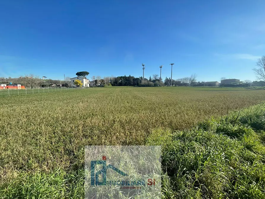 Immagine 2 di Terreno residenziale in vendita  in Via Mura Della Caccia a Benevento