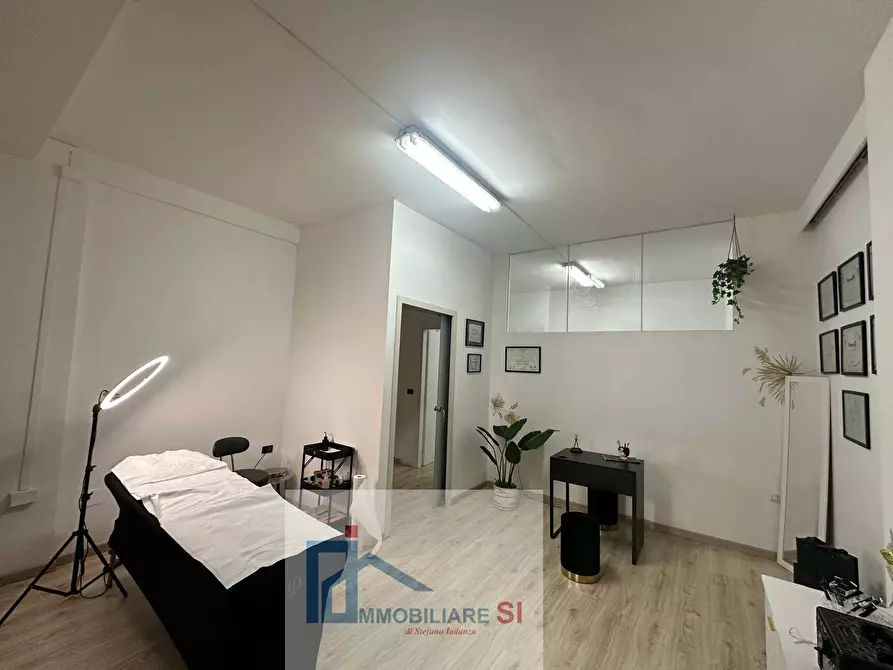 Immagine 3 di Ufficio in affitto  in Via Vanvitelli a Benevento