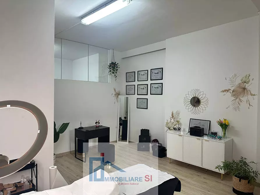 Immagine 4 di Ufficio in affitto  in Via Vanvitelli a Benevento
