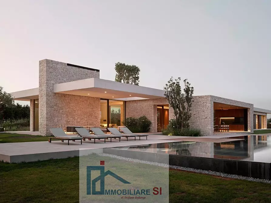 Immagine 2 di Villa in vendita  in Contrada La Vipera a Benevento