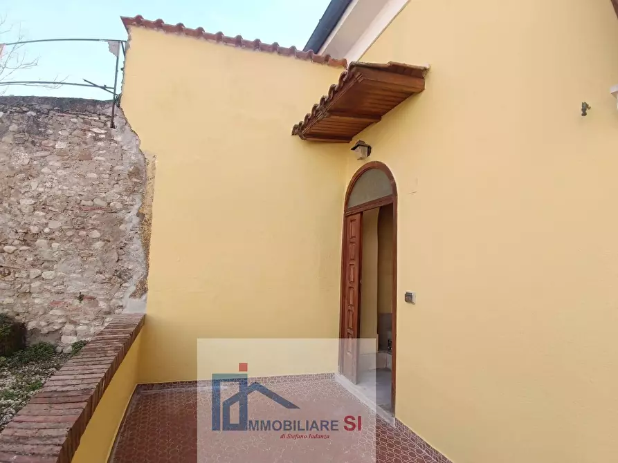 Immagine 8 di Casa semindipendente in vendita  in Vico Arechi a Benevento