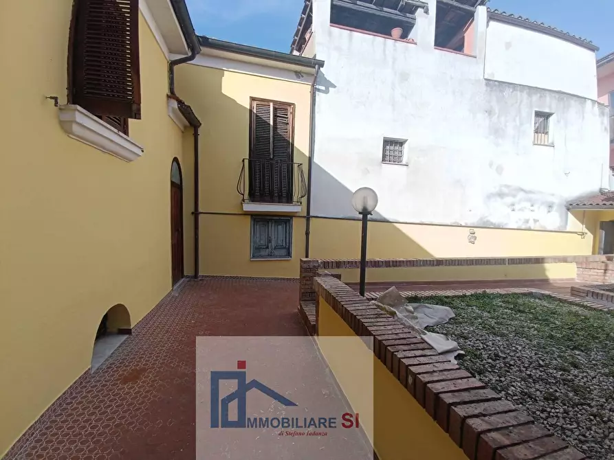 Immagine 6 di Casa semindipendente in vendita  in Vico Arechi a Benevento