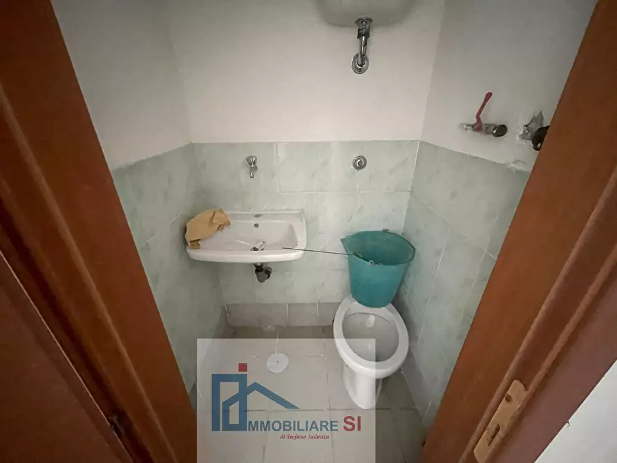 Immagine 7 di Box auto in vendita  in Via Tommaso Rossi a Benevento