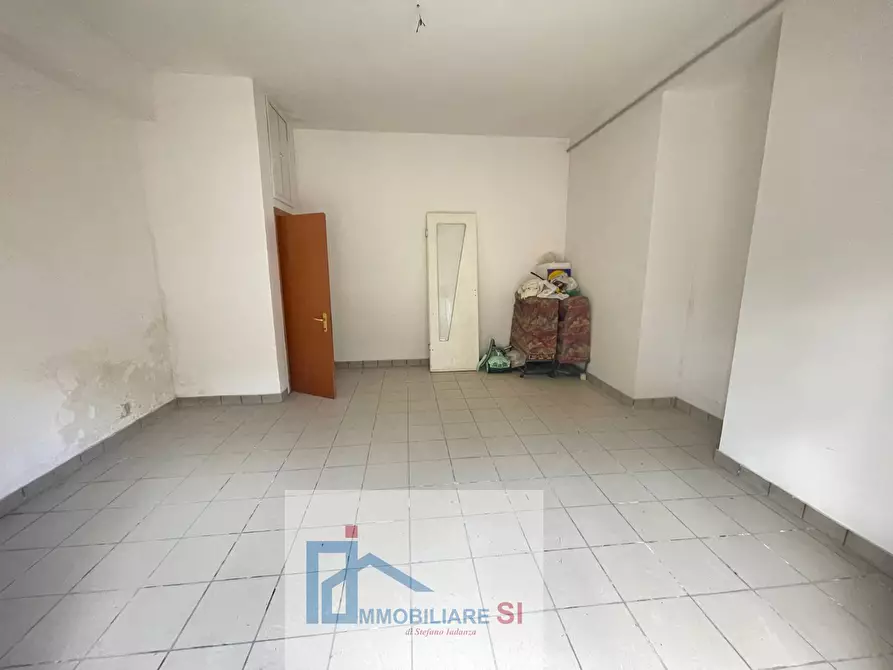 Immagine 5 di Box auto in vendita  in Via Tommaso Rossi a Benevento