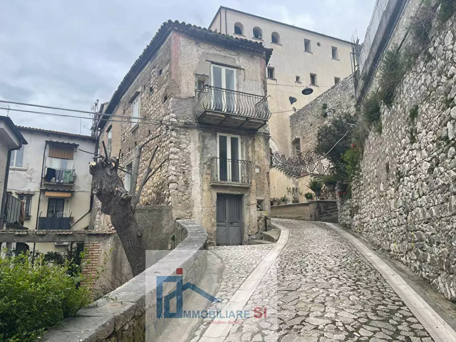 Immagine 1 di Casa semindipendente in vendita  in Via Granatelle a Montesarchio