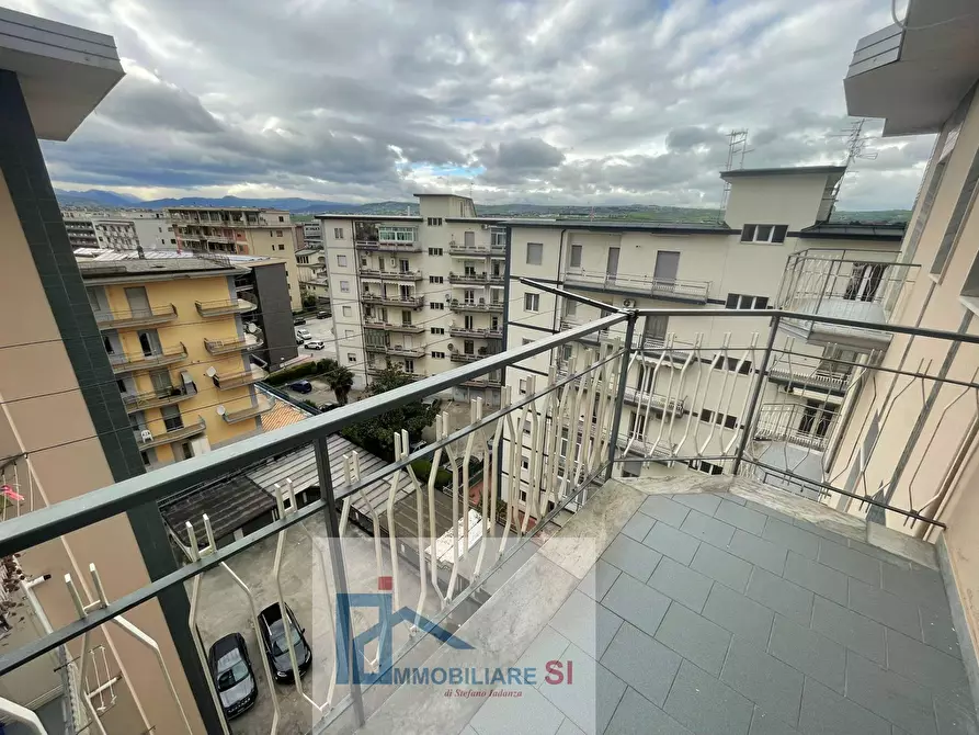 Immagine 15 di Appartamento in vendita  in Via Vanvitelli a Benevento