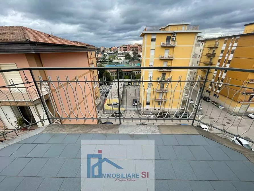 Immagine 18 di Appartamento in vendita  in Via Vanvitelli a Benevento