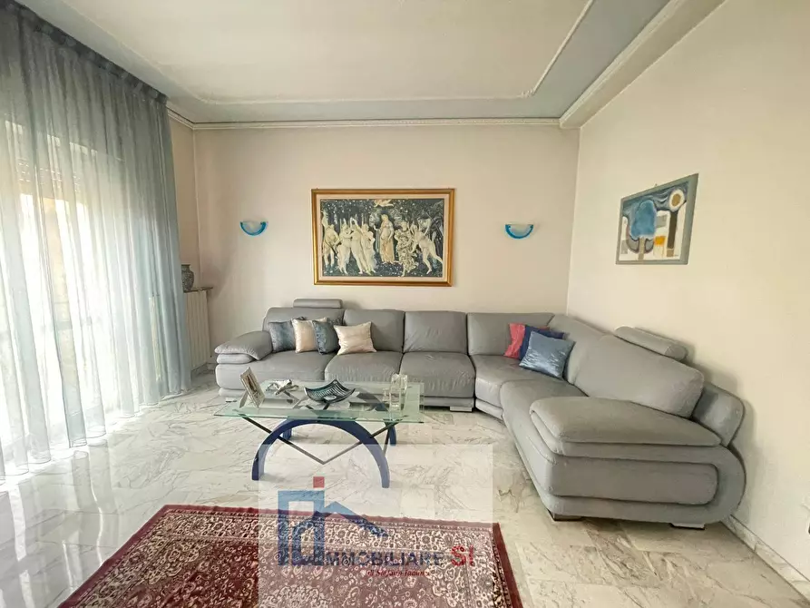 Immagine 10 di Appartamento in vendita  in Via Vanvitelli a Benevento