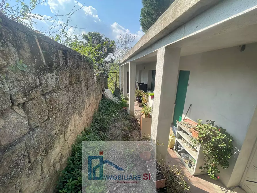 Immagine 32 di Casa semindipendente in vendita  in Contrada Cardilli a Sant'angelo A Cupolo