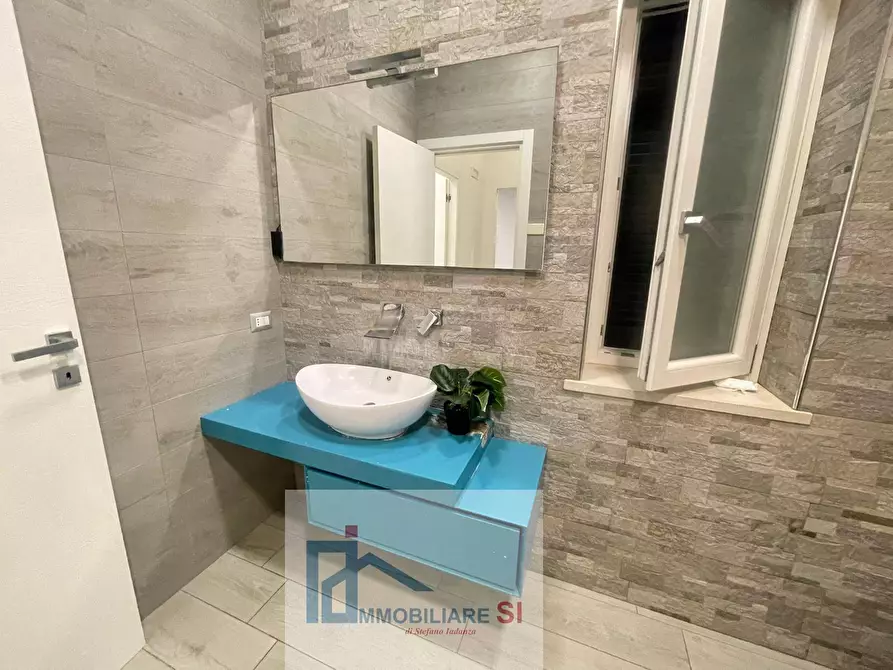 Immagine 11 di Appartamento in vendita  in Via Ponticelli a Benevento