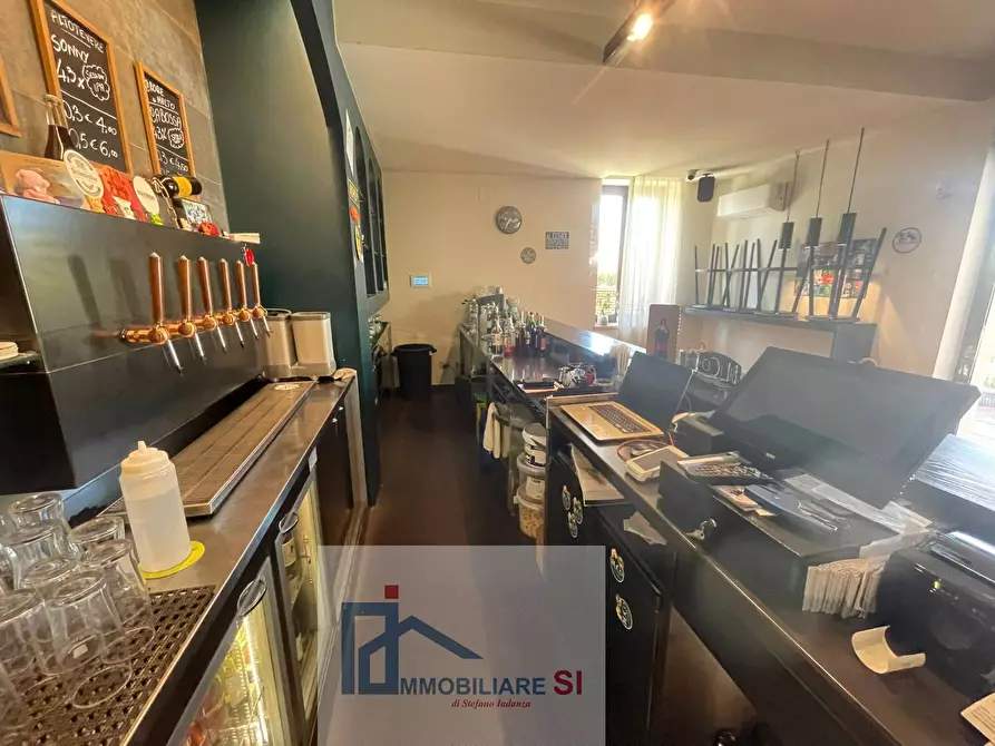 Immagine 16 di Attività commerciale in vendita  in Via Roma a Foglianise