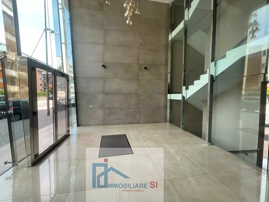 Immagine 6 di Appartamento in vendita  in Via Enzo Marmorale a Benevento