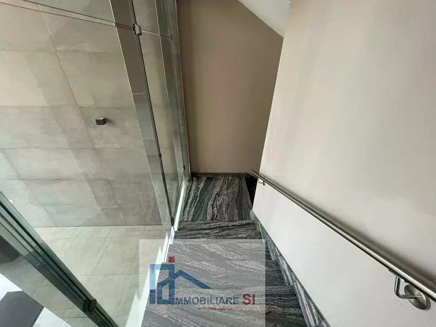 Immagine 30 di Appartamento in vendita  in Via Enzo Marmorale a Benevento