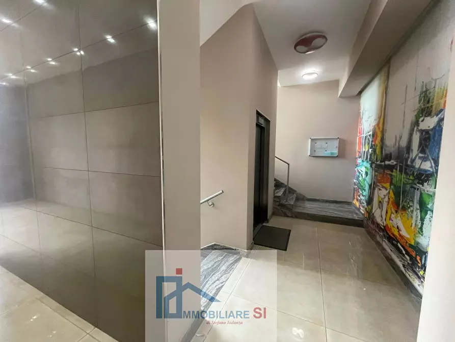 Immagine 10 di Appartamento in vendita  in Via Enzo Marmorale a Benevento