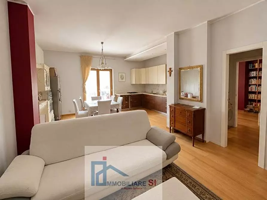 Immagine 15 di Appartamento in vendita  in Via Enzo Marmorale a Benevento