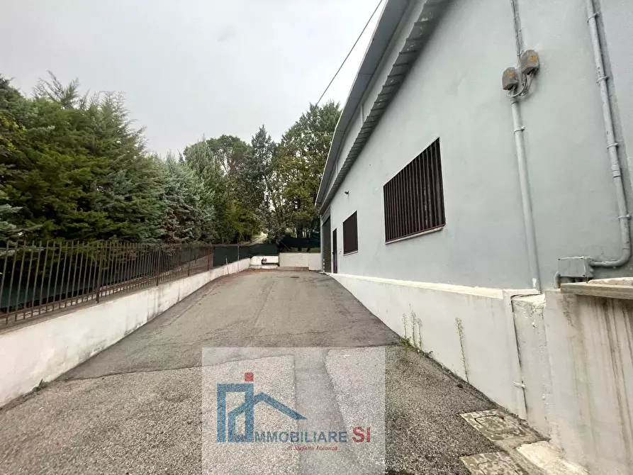 Immagine 16 di Capannone industriale in affitto  in Via Appia Antica a Apollosa