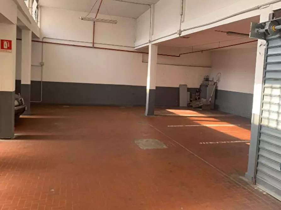 Immagine 2 di Box auto in vendita  in Via Celesia a Genova