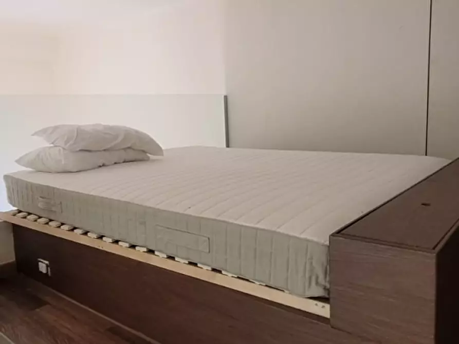 Immagine 11 di Appartamento in vendita  a Genova