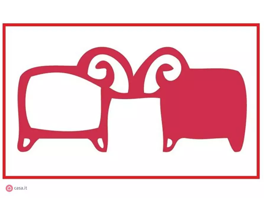 Immagine 1 di Attività commerciale in vendita  a Genova