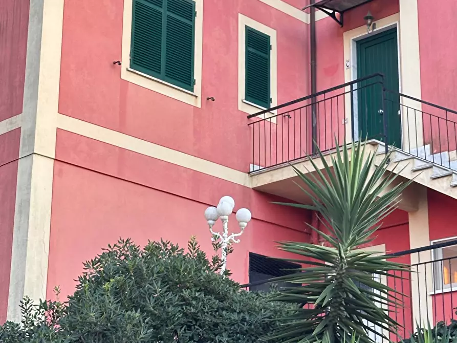 Immagine 3 di Villa in vendita  a Lavagna